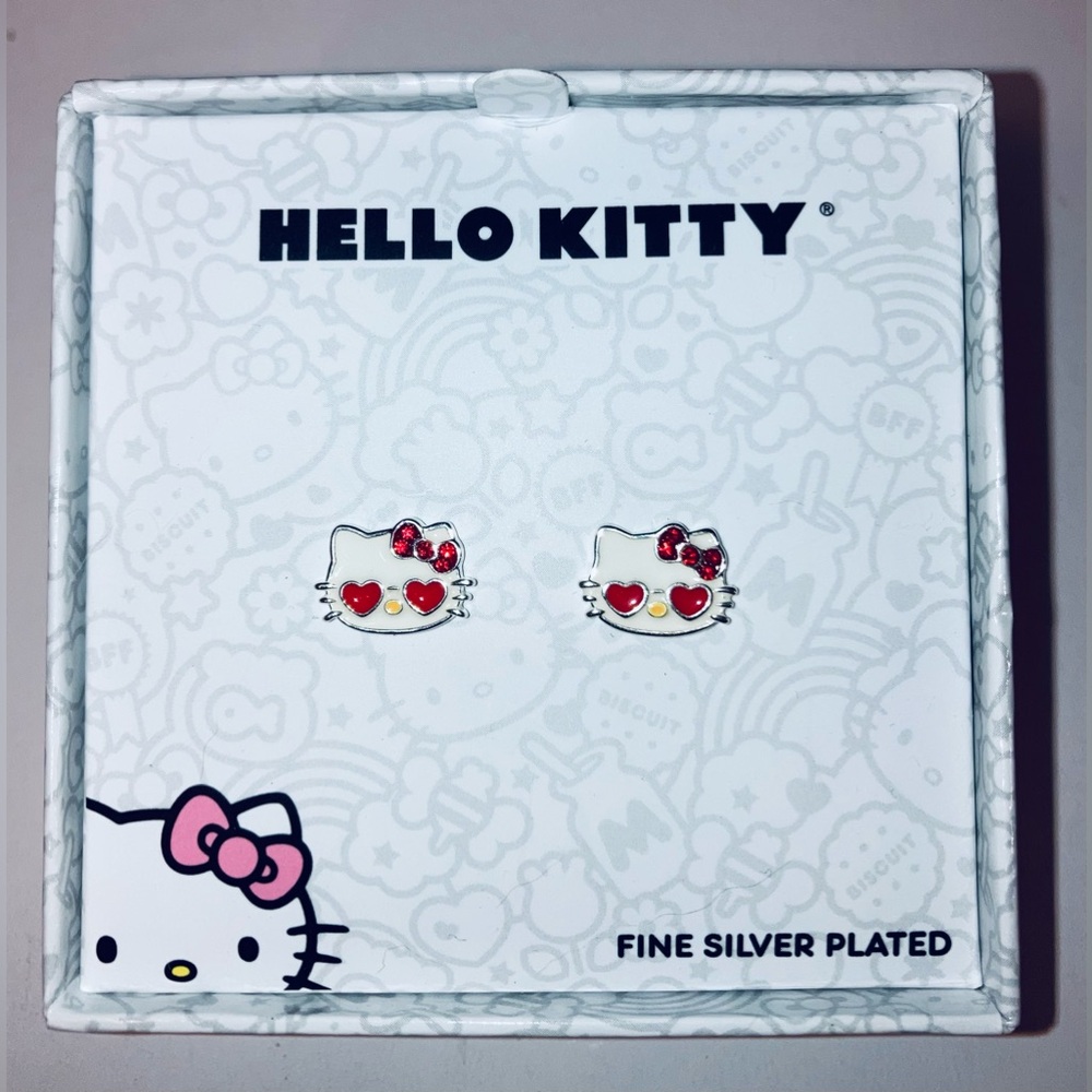 Hello Kitty Red Hearts Earrings - NEW!